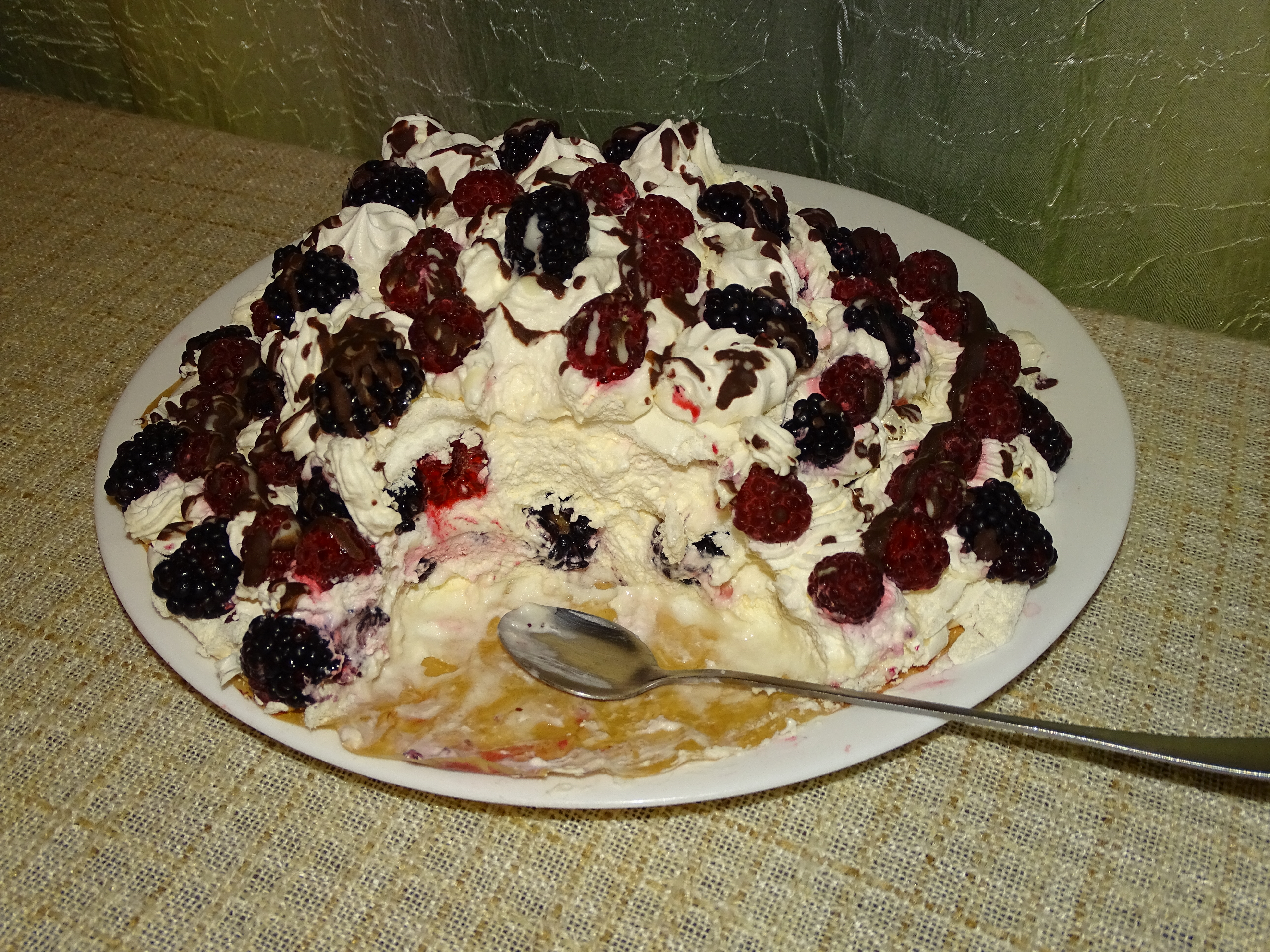 Desert Pavlova, simplu ca la 50 de ani