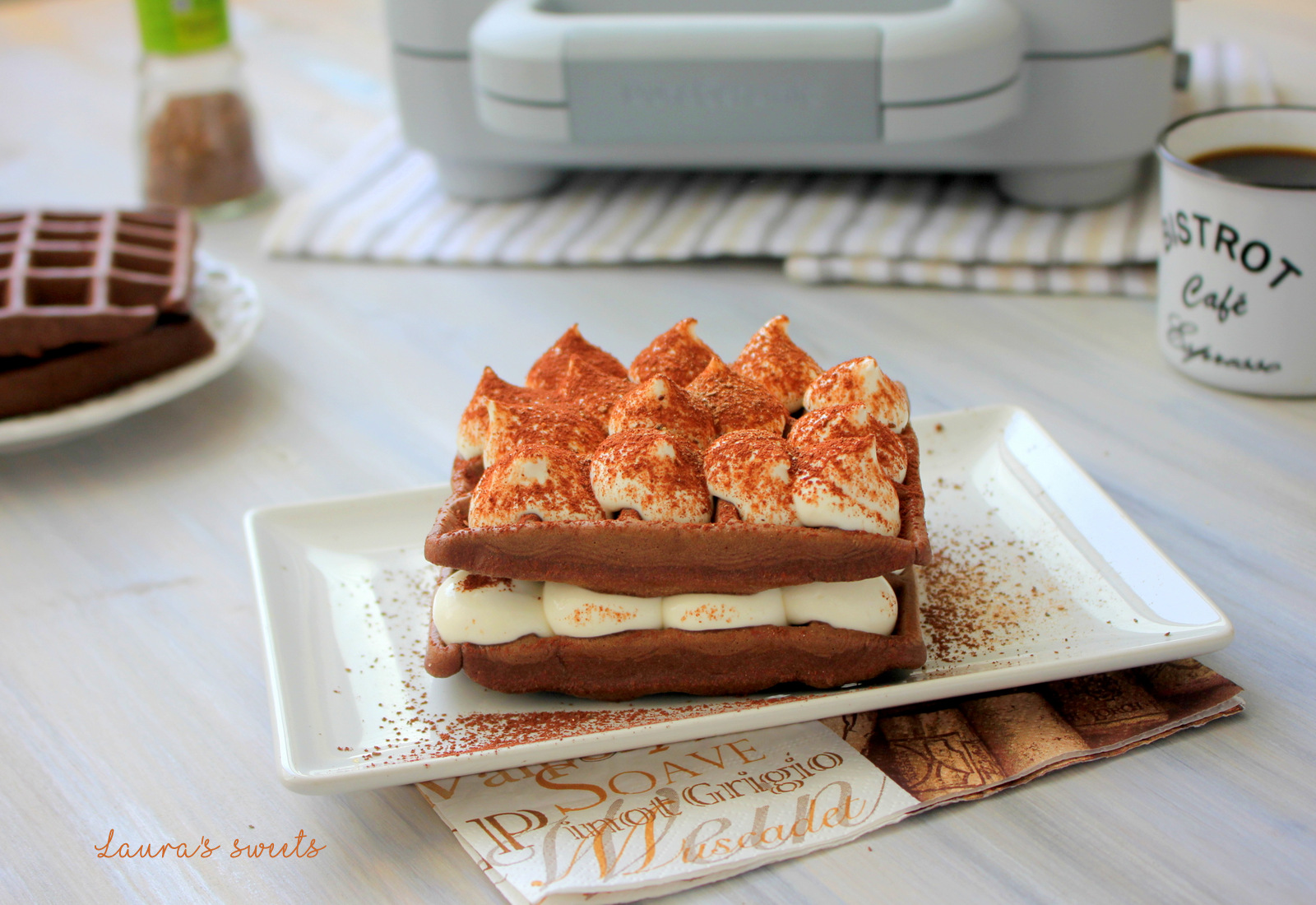 Desert vafe Tiramisu