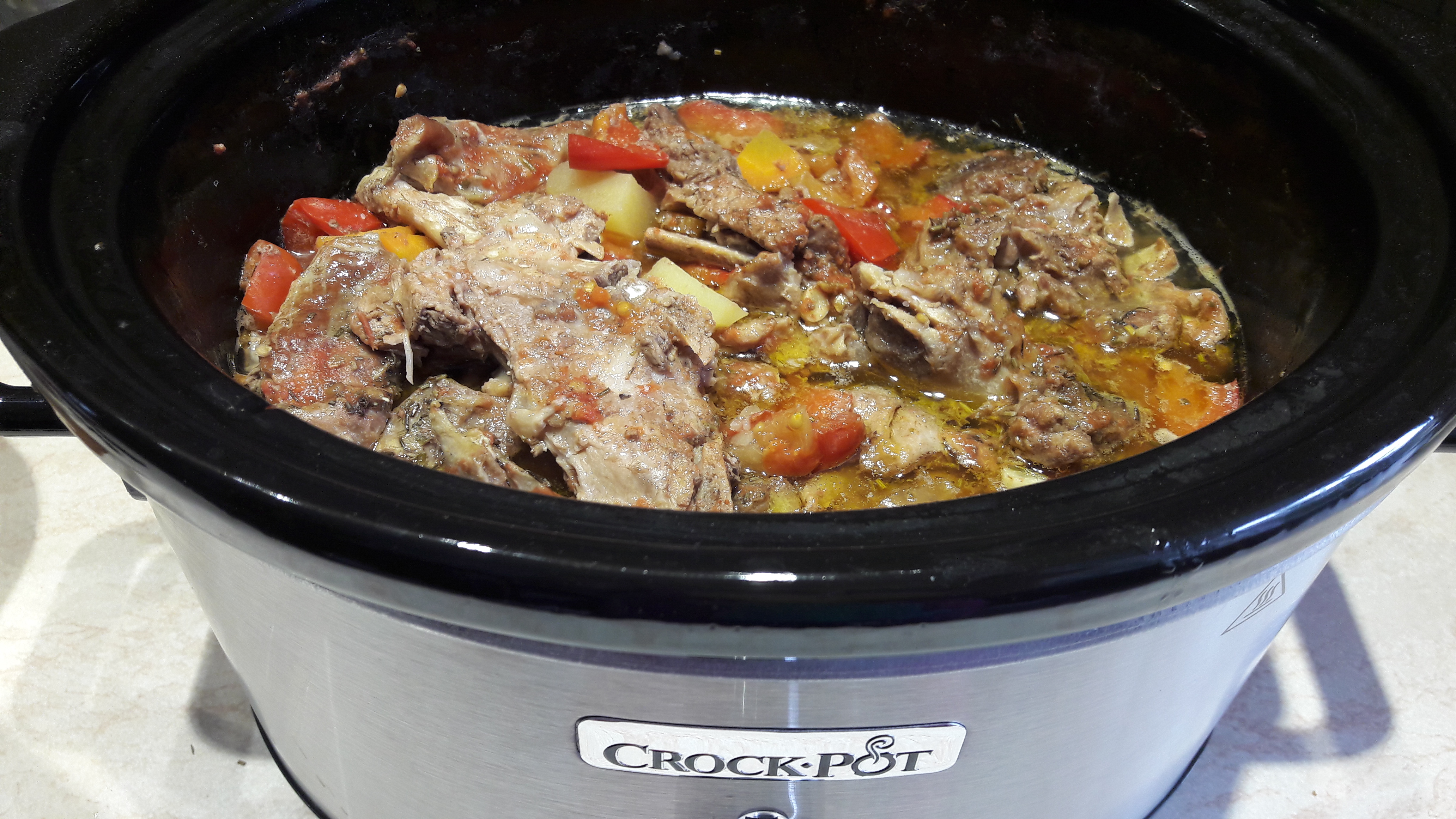 Ied cu legume la slow cooker Crock-Pot