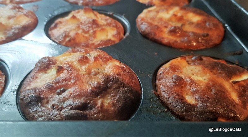 Desert muffin cu mere si nuci de caju (fara gluten, low carb)