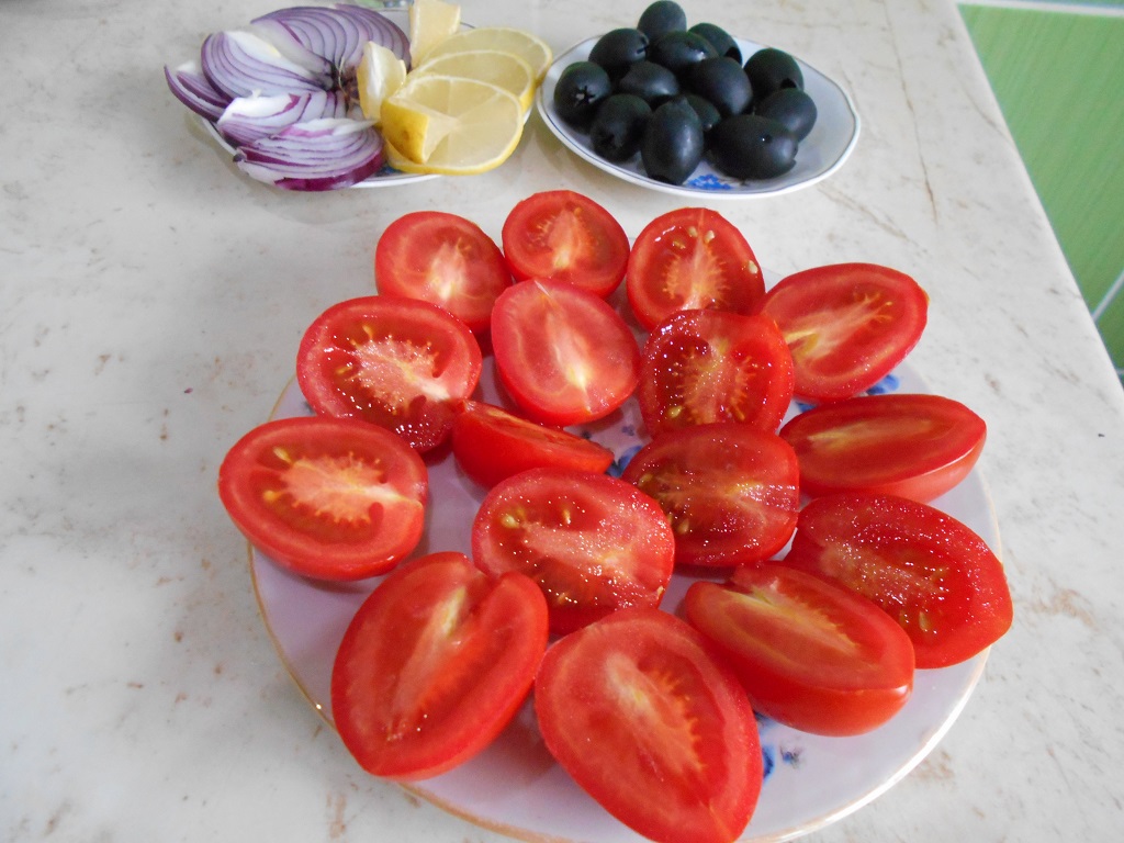 Salata de rosii cu branza tofu