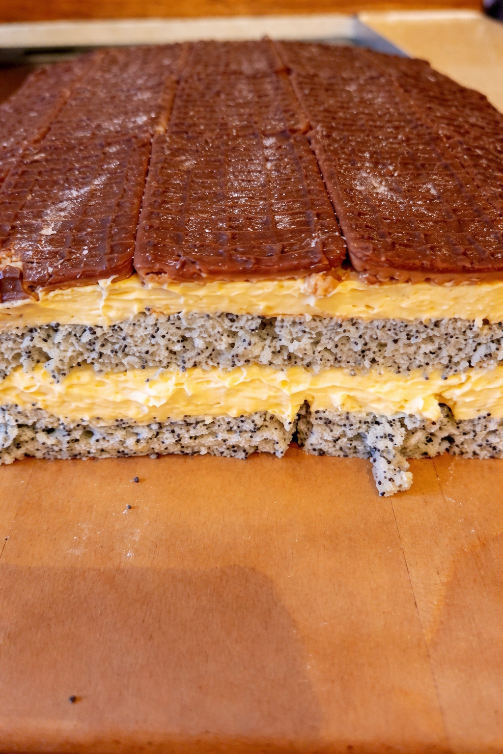 Desert prajitura cu mac, vanilie si biscuiti