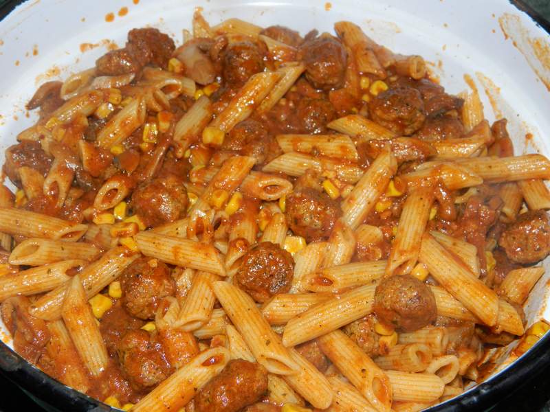 Penne Rigate cu chiftelute