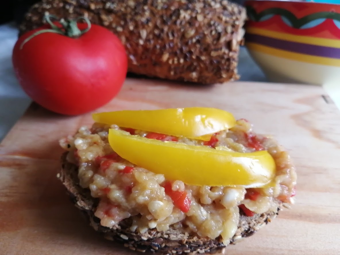 Salata de vinete si ardei kapia