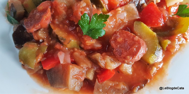 Ghiveci de legume (ratatouille) cu carnat chorizo