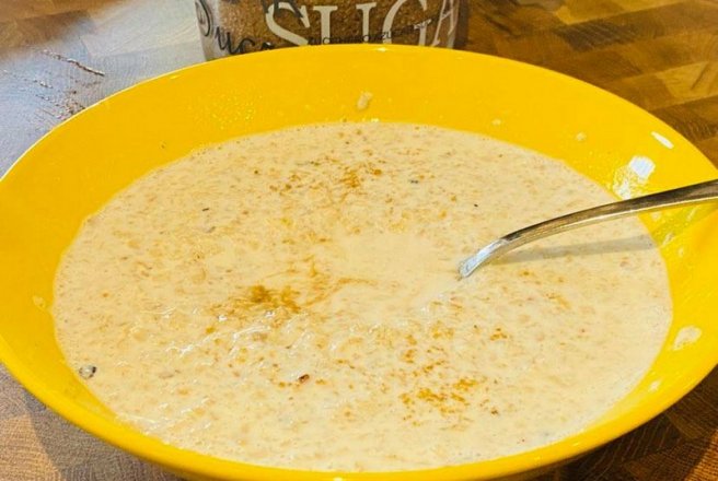 Terci de ovaz( porridge) cu sirop de artar si zahar brun