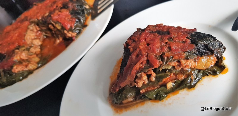 Placinta cu carne si frunze de mangold (swiss chard)