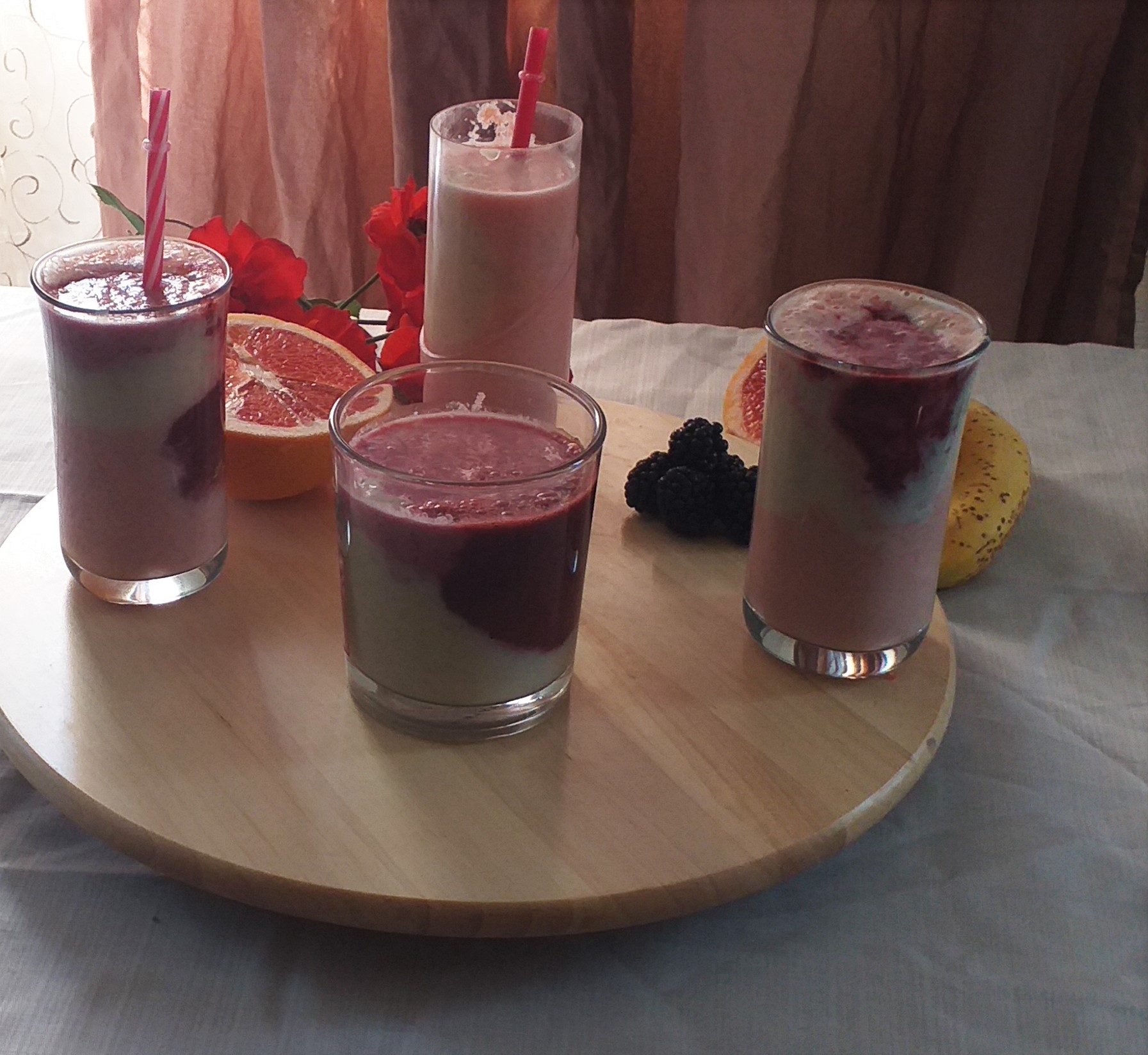 Smoothie cu iaurt si fructe