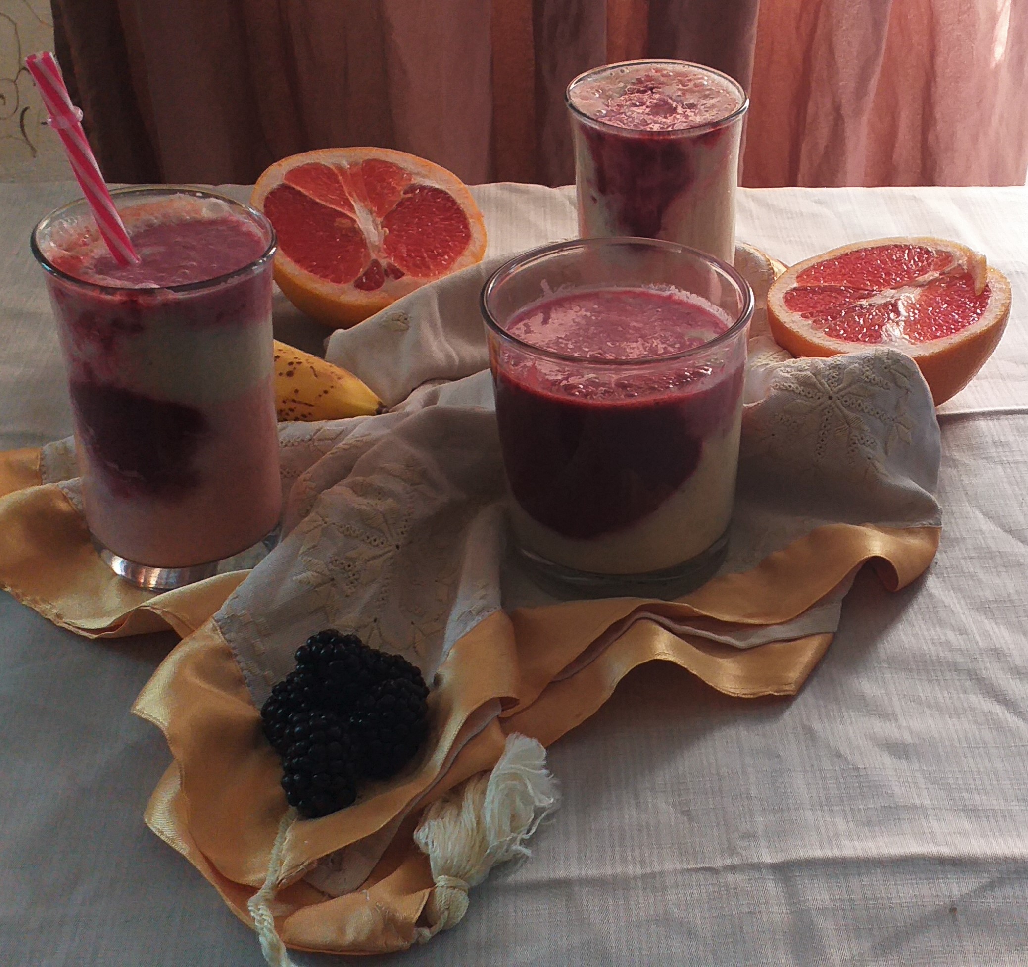 Smoothie cu iaurt si fructe