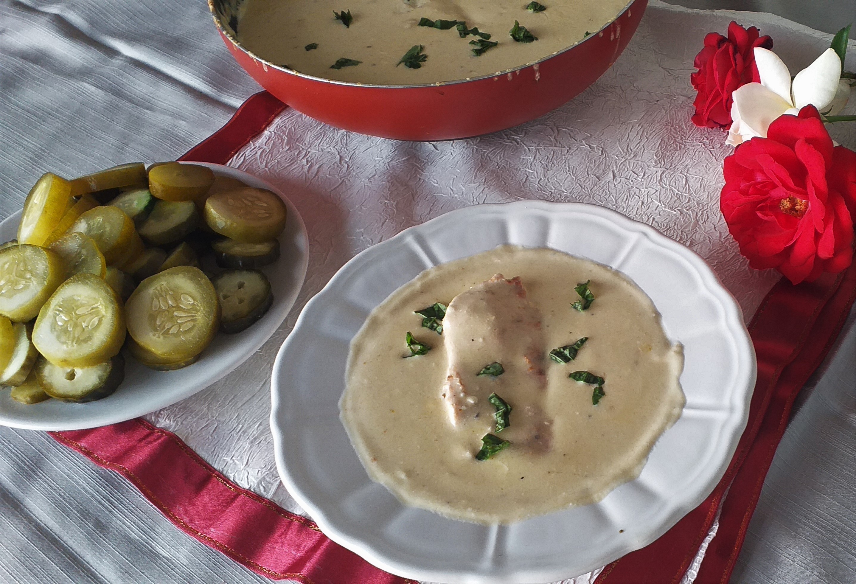 Piept de pui cu sos de gorgonzola