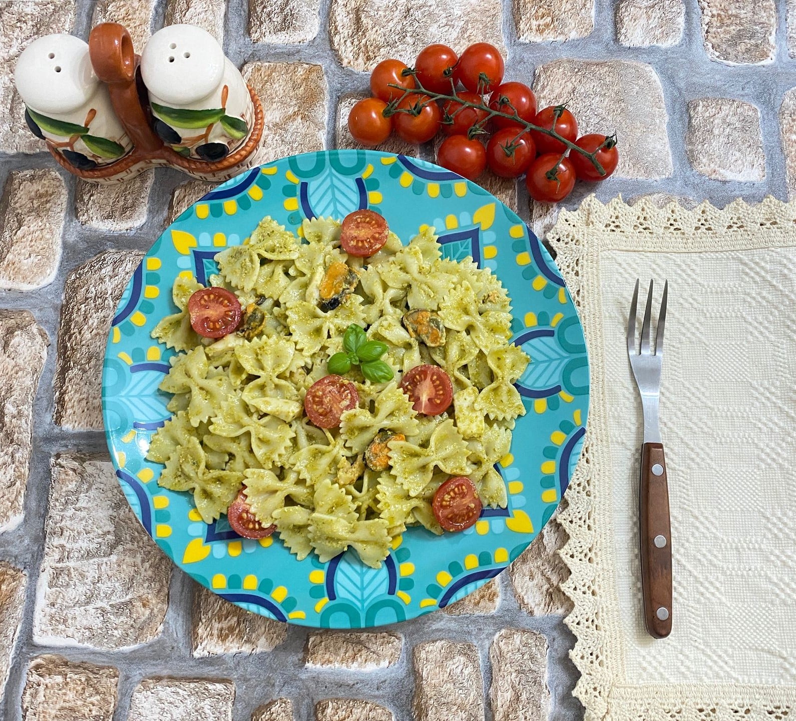 Paste cu pesto si fructe de mare