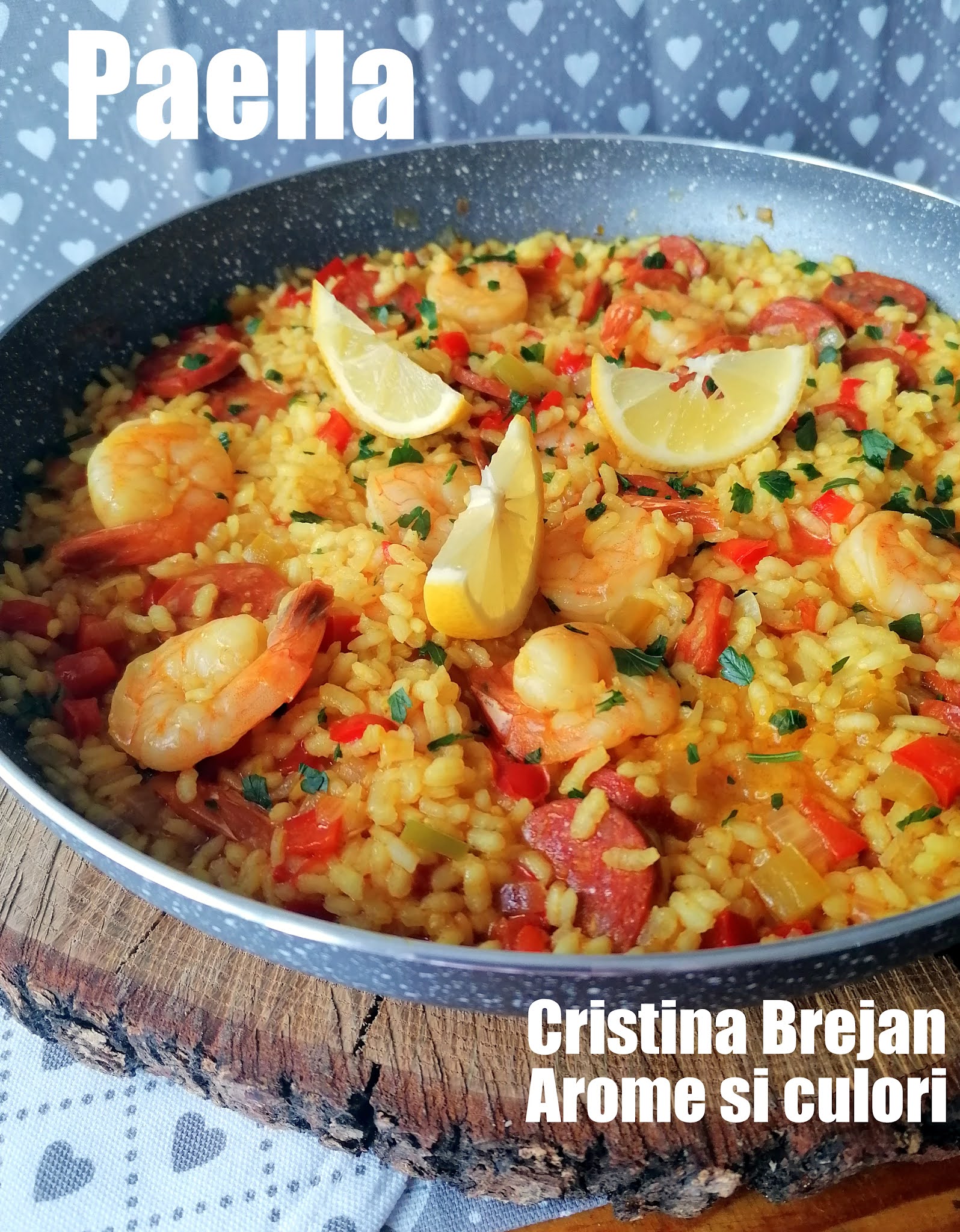 Paella cu creveti si chorizo