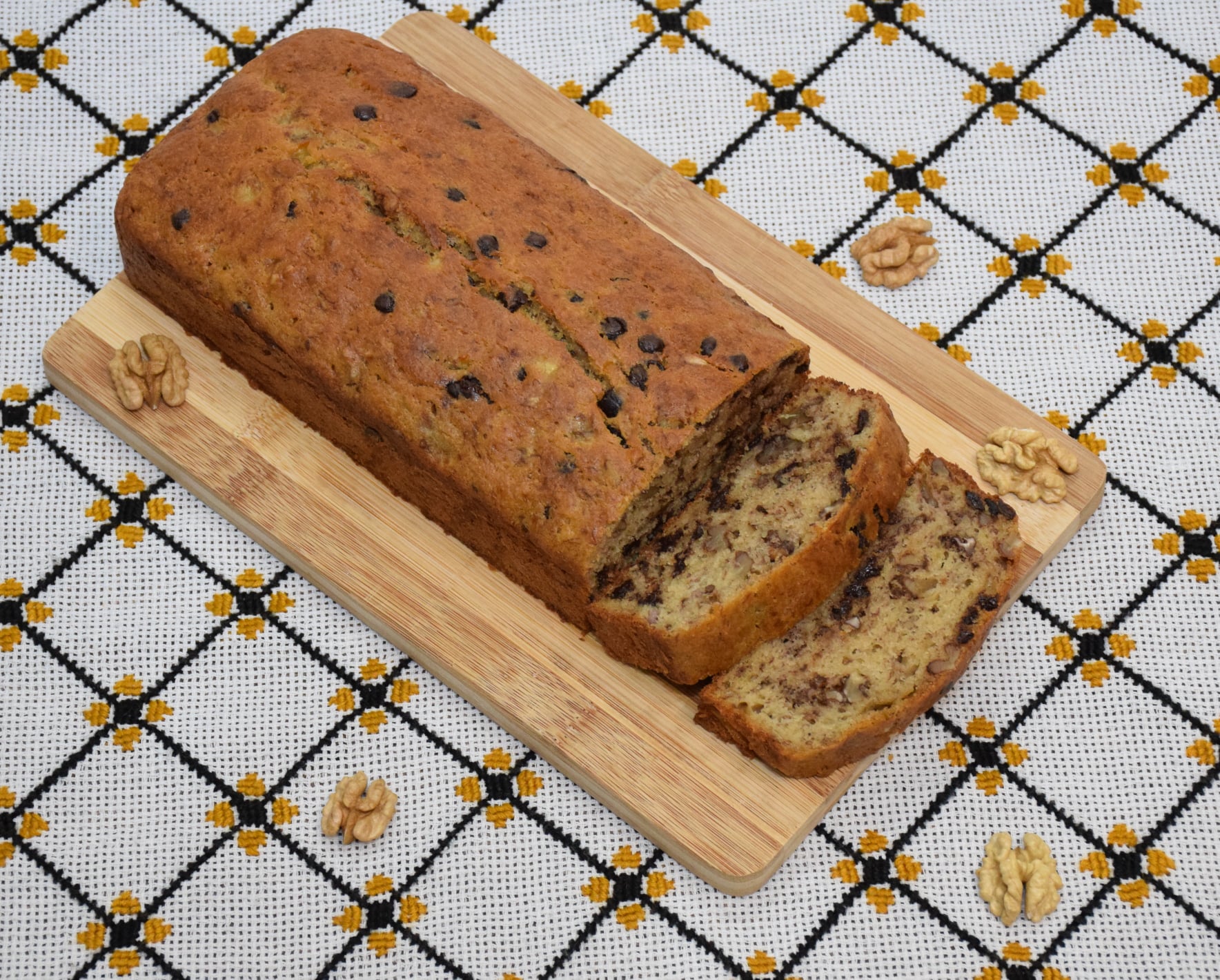 Desert banana bread cu nuci si ciocolata