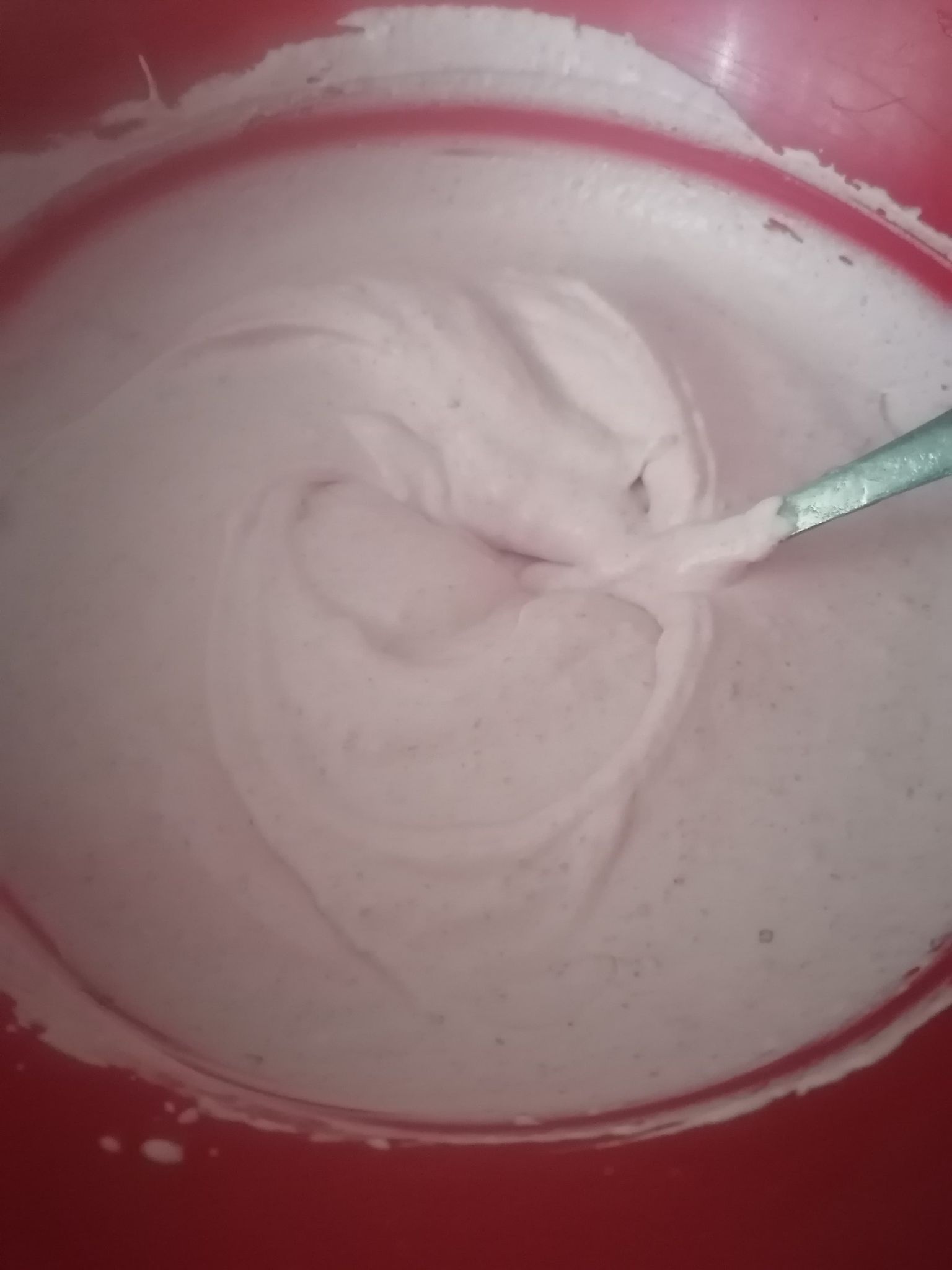 Reteta de tort cu crema de branza si visine