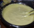 Reteta de tort cu crema de unt cu ciocolata si jeleu de coacaze rosii-20