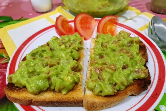 Guacamole - Pate de avocado, delicios si foarte racoritor