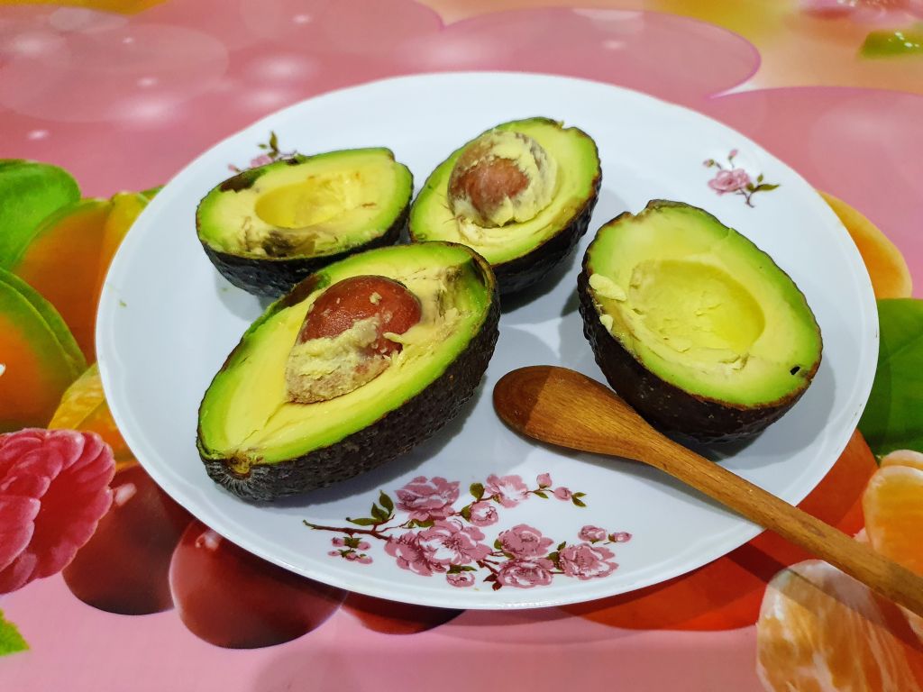 Guacamole - Pate de avocado, delicios si foarte racoritor