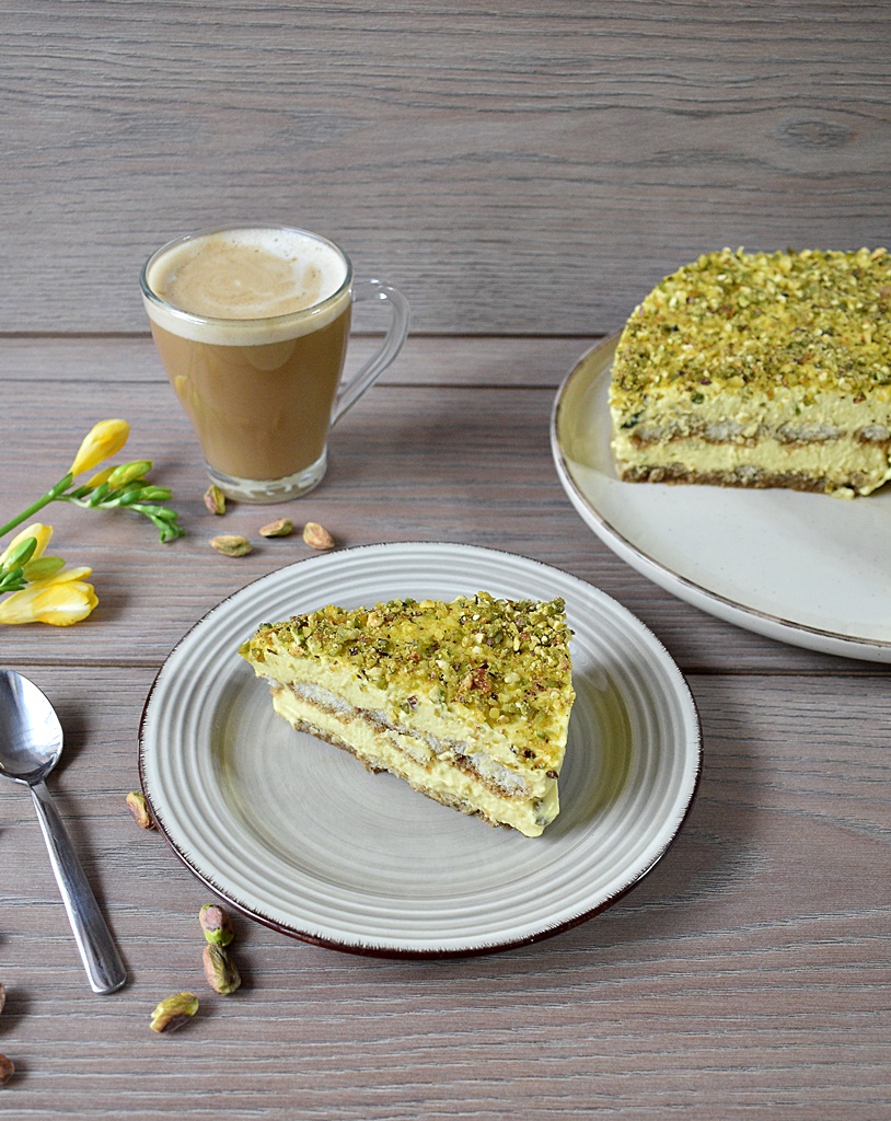 Tiramisu cu fistic - Reteta delicioasa si aromata