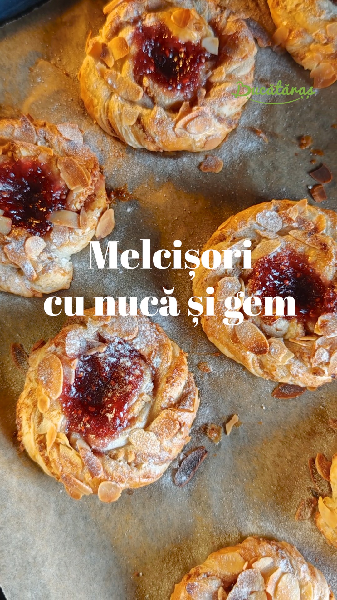 Melcișori cu nucă și gem - Desertul rapid și delicios