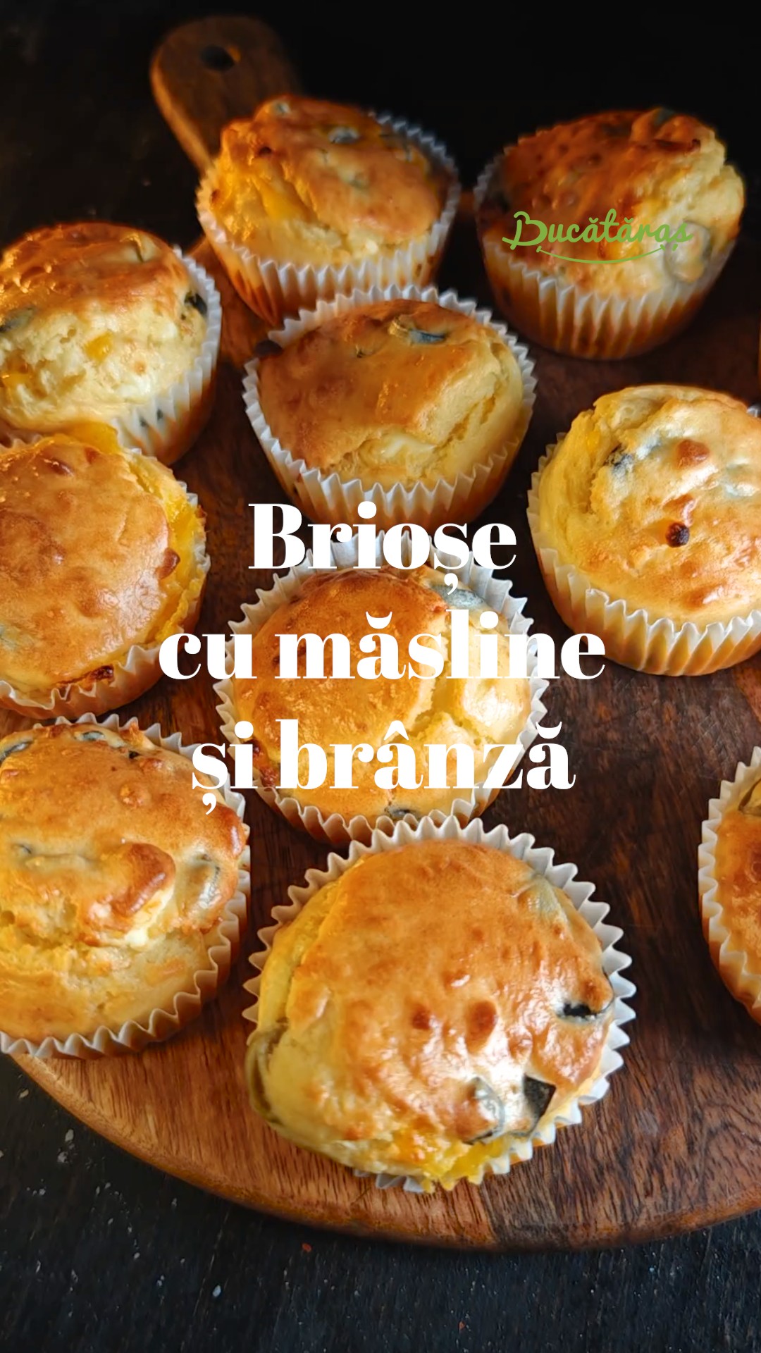 Brioșe cu măsline și brânzeturi - Aperitivul super gustos și rapid