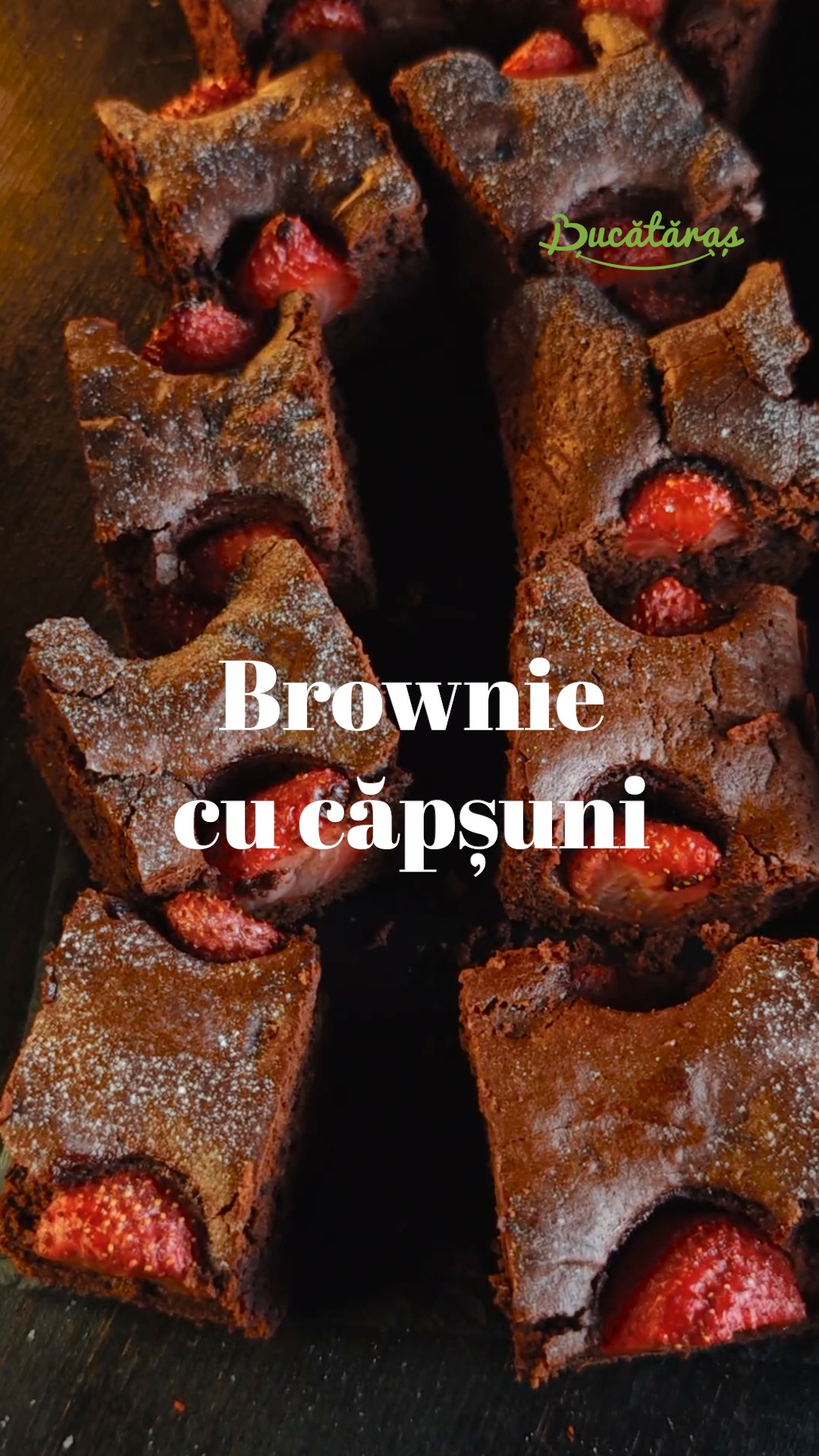 Brownie cu căpșuni - Deliciul suprem cu ciocolată și fructe