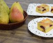 Prajitura rasturnata cu prune, pere si banane-10