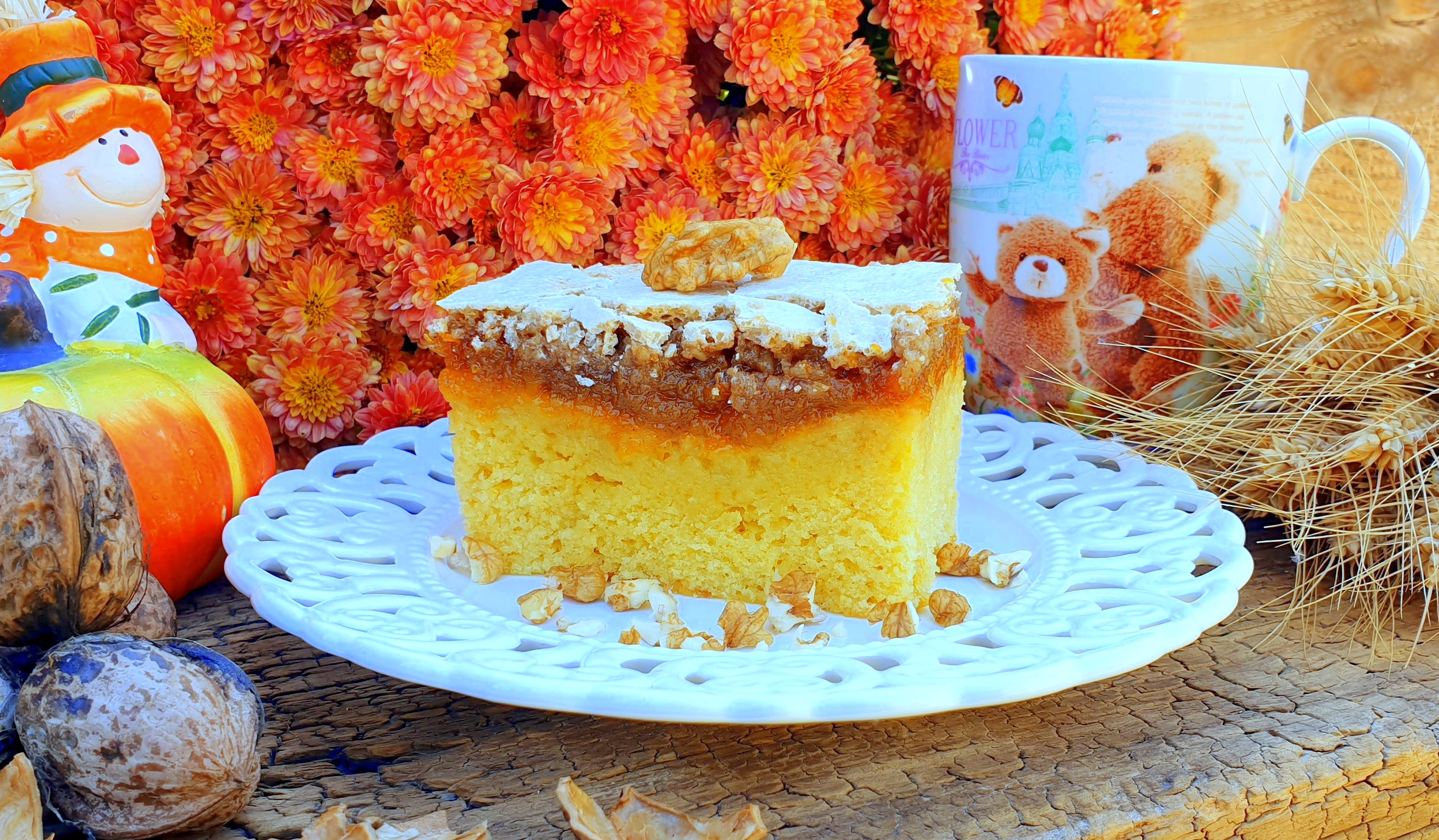 Prajitură cu dovleac plăcintar și bezea cu nuci - Deliciu de toamnă