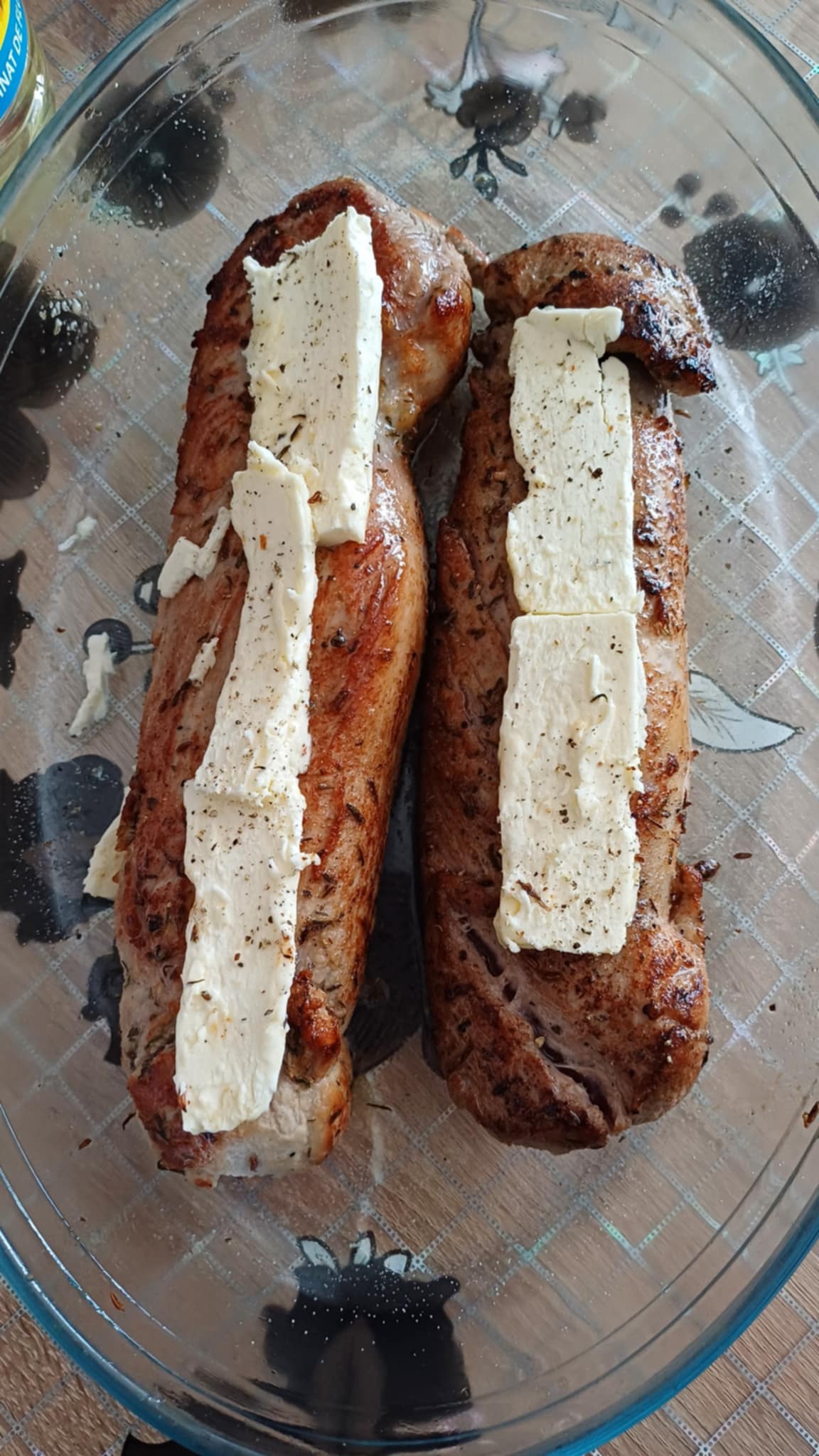 Muschiulet de porc la cuptor, cu sos de smantana