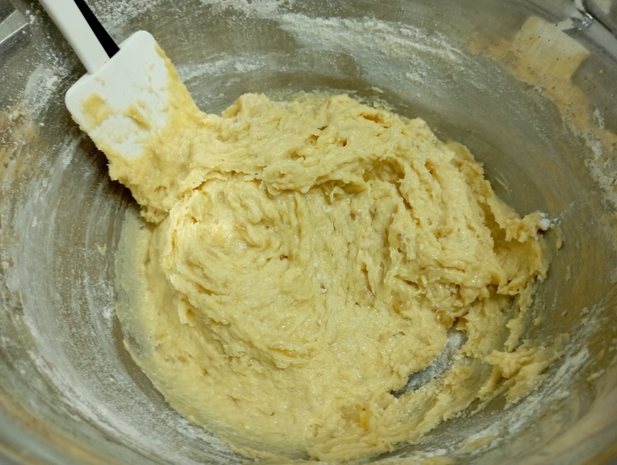 Banana bread cu afine si nuci