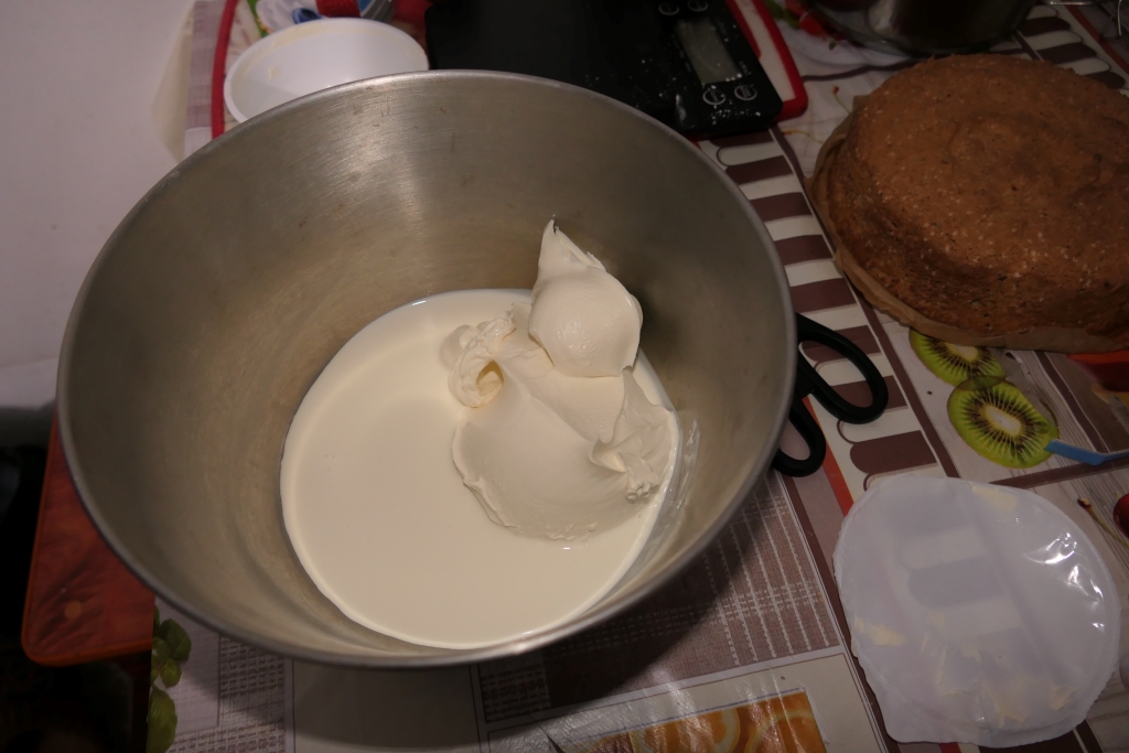 Tort Craciun 2025 - Reteta delicioasa cu afine si mascarpone