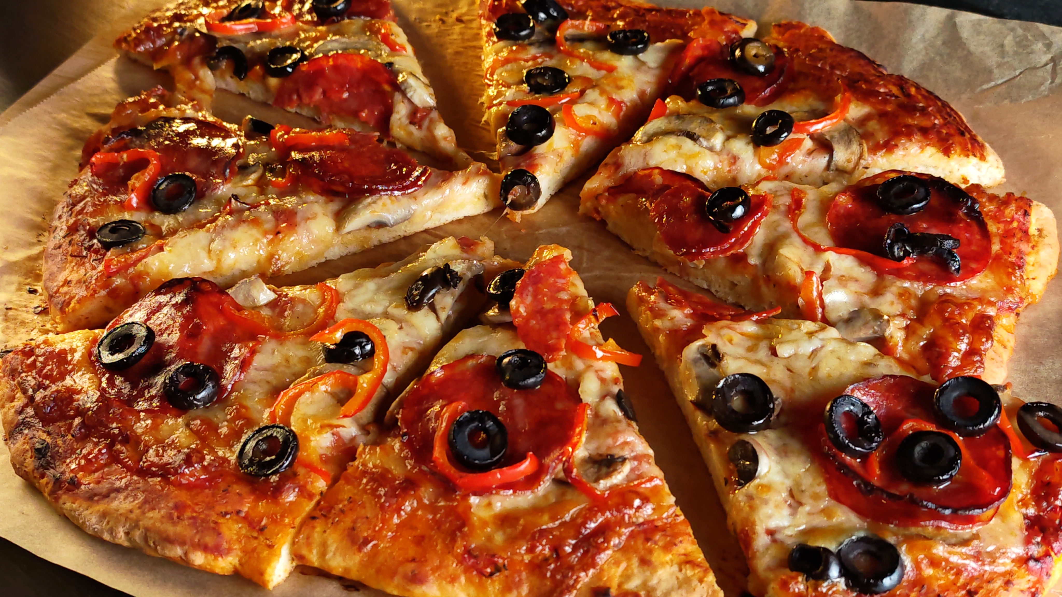 Blat de pizza în 2 minute - Rețeta rapidă și gustoasă