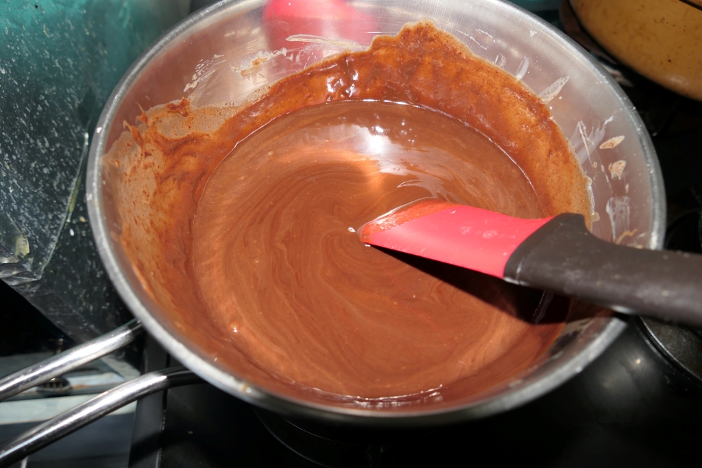 Batoane de ciocolata ''cu de toate''