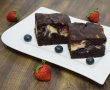 Negresa cu capsuni si afine - Reteta delicioasa cu fructe-0